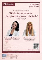 Plakat w pastelowym, różowym kolorze z motywem delikatnego kwiatu w tle. W centralnej części znajdują się portrety dwóch uśmiechniętych kobiet: brunetki w białym żakiecie oraz blondynki w białej koszuli. Tekst jest elegancki i wyśrodkowany.