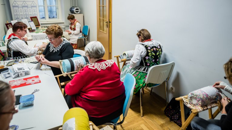 Warsztaty koronki klockowej
