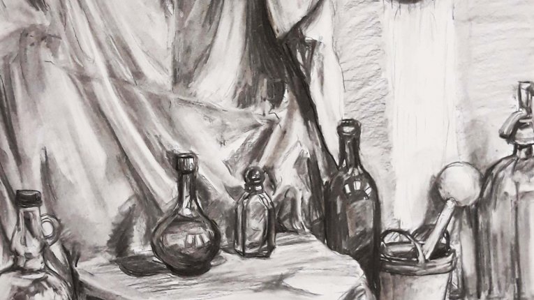 Natalia Olszańska - martwa natura, rysunek węglem